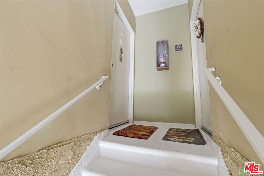 428 Hill Street 16 Property Photo 4