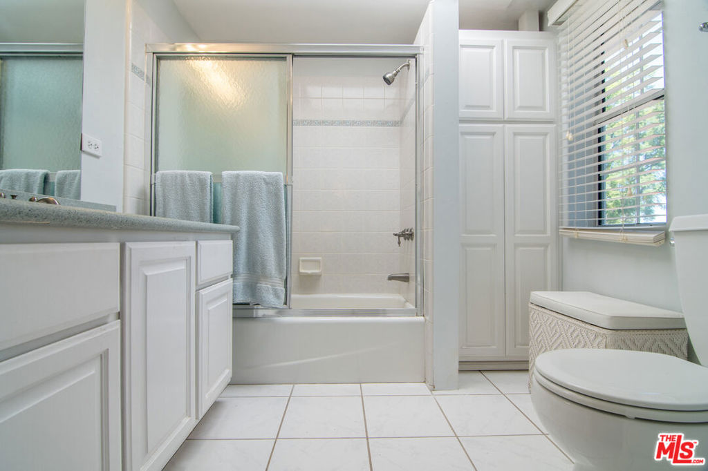 14413 Valley Vista Boulevard Property Photo 17