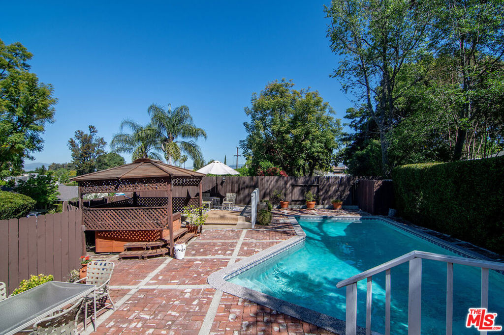 14413 Valley Vista Boulevard Property Photo 21