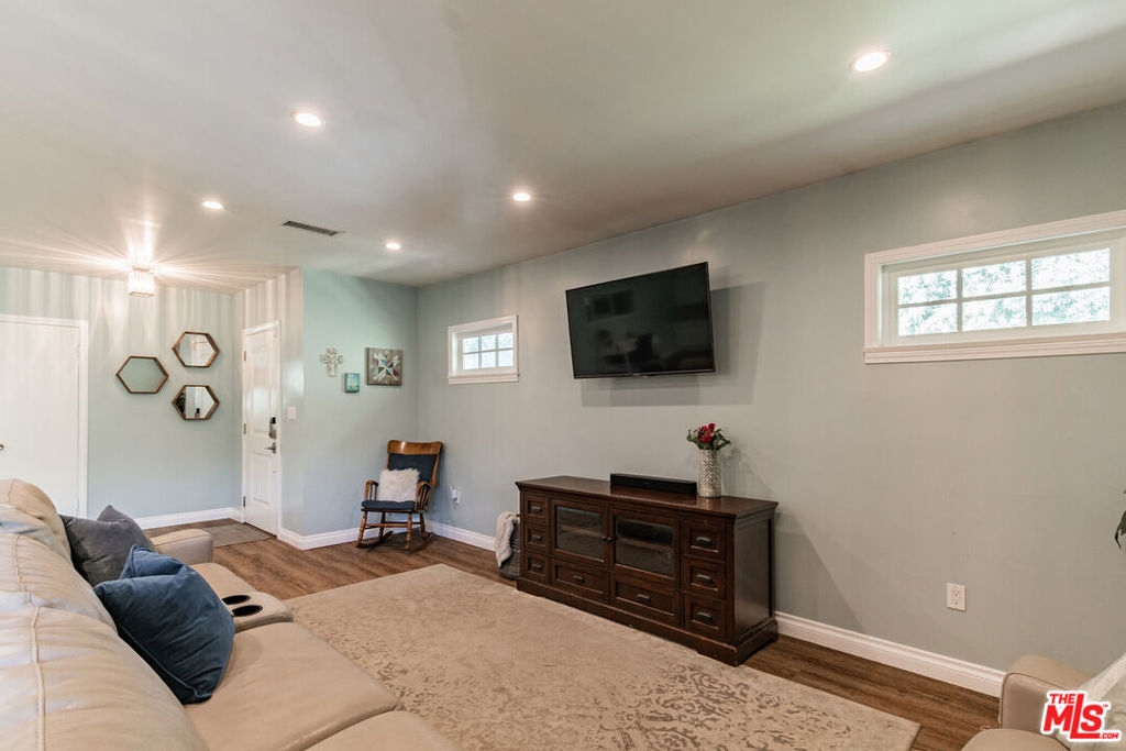 1500 Fairfield Street Property Photo 6