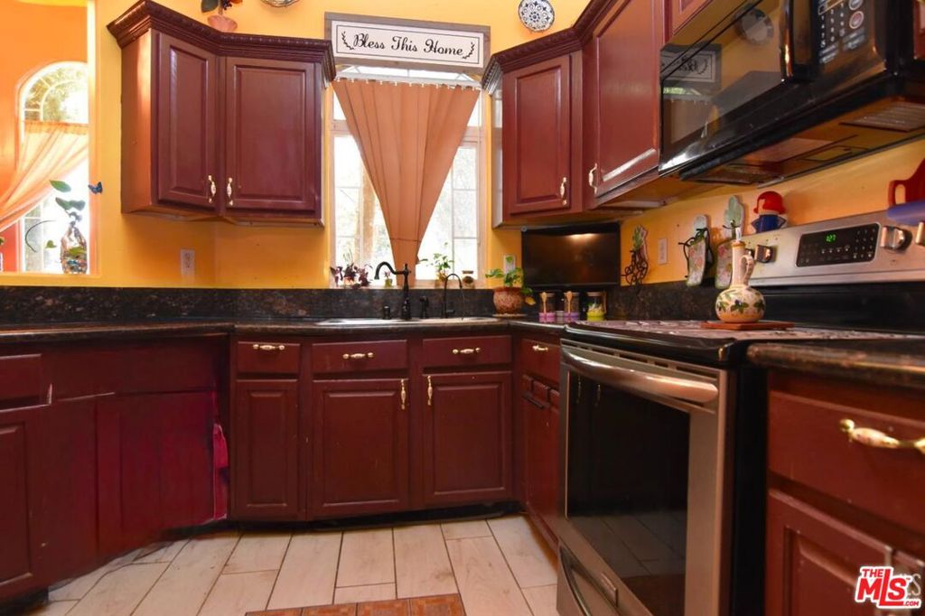 3724 Rock Meadow Court Property Photo 6