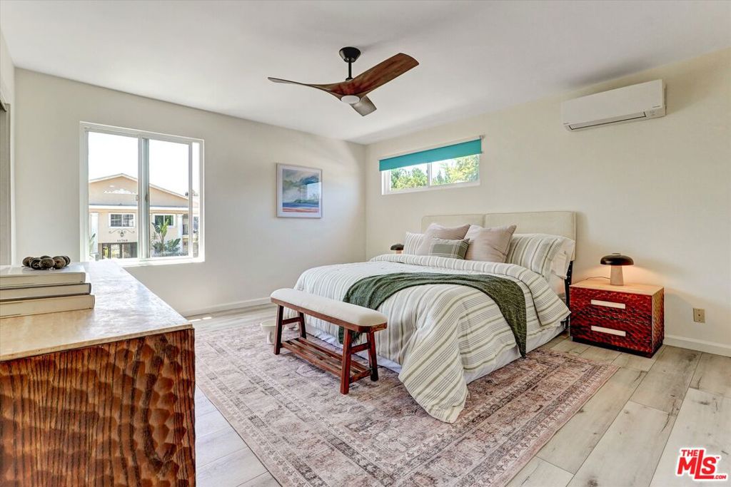 11803 National Boulevard Property Photo 12