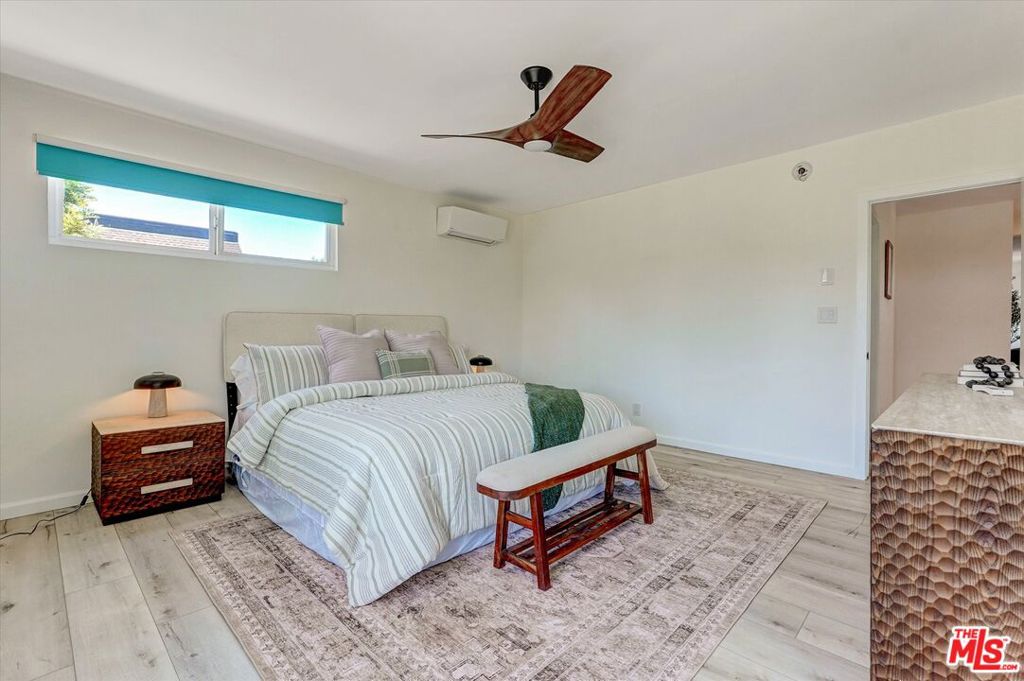 11803 National Boulevard Property Photo 14