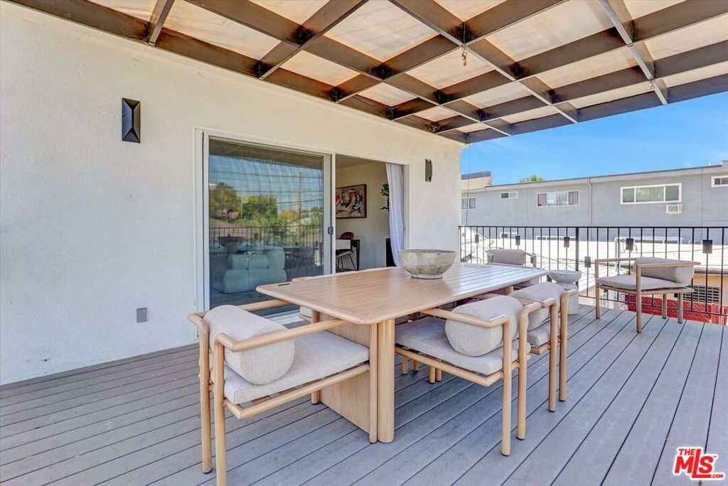 11803 National Boulevard Property Photo 31