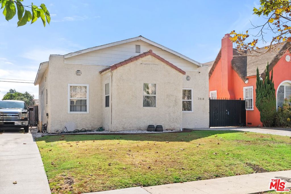 7414 Brighton Avenue Property Photo 2