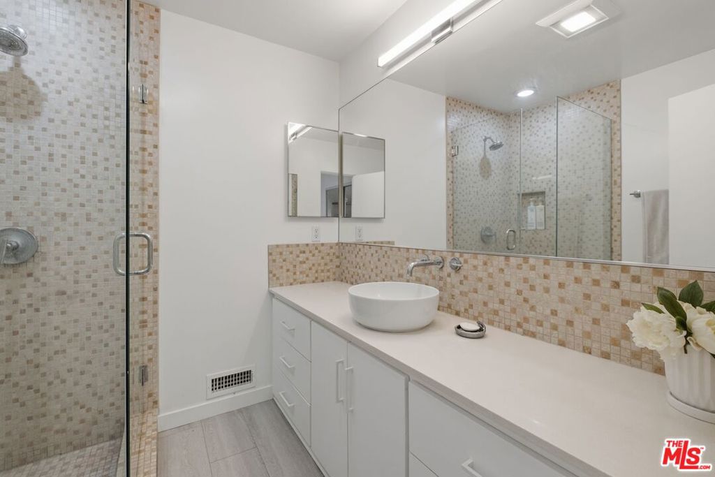 2206 Manning Avenue Property Photo 25
