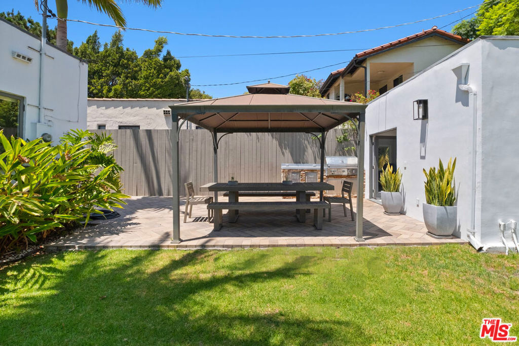2206 Manning Avenue Property Photo 32