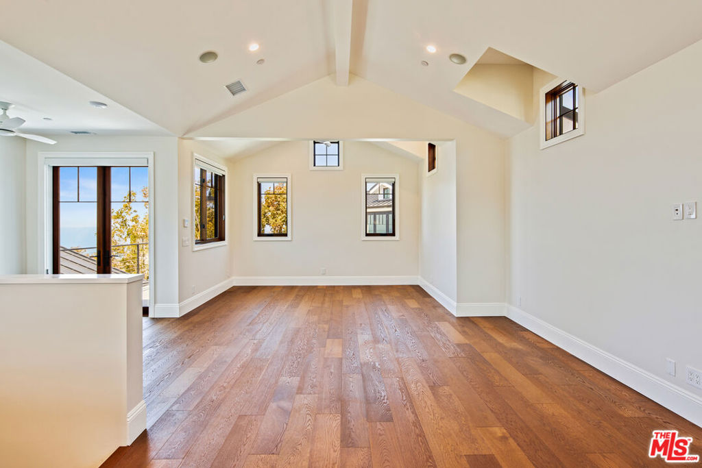 5561 Horizon Drive Property Photo 23