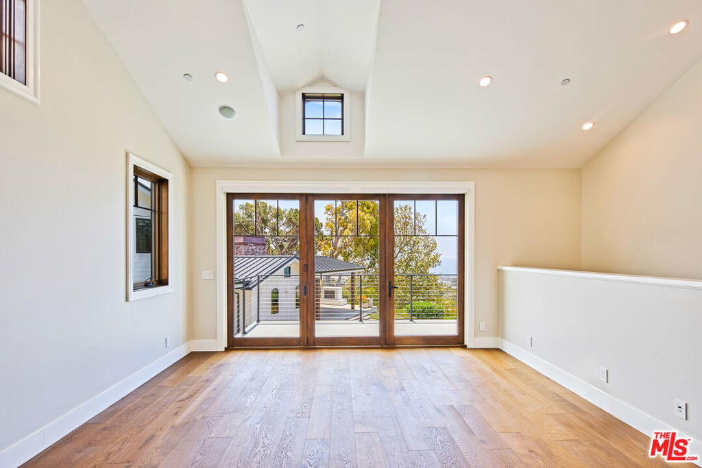 5561 Horizon Drive Property Photo 28
