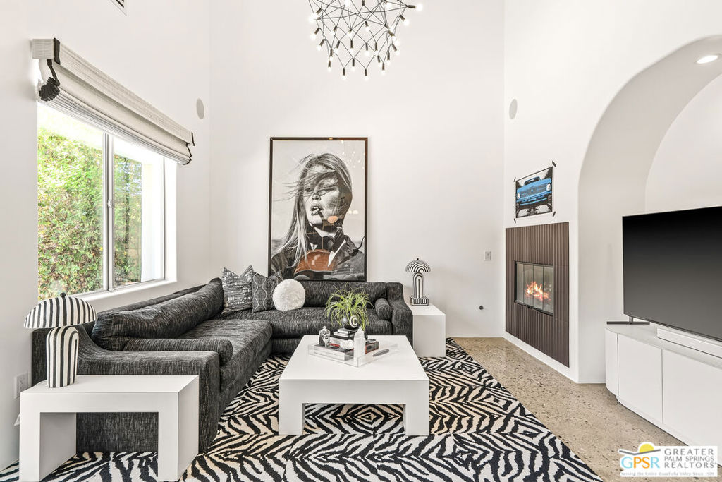 303 Ameno Drive Property Photo 14