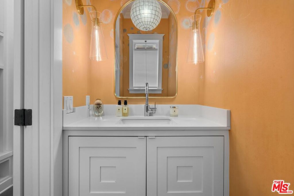 821 Amoroso Place Property Photo 27