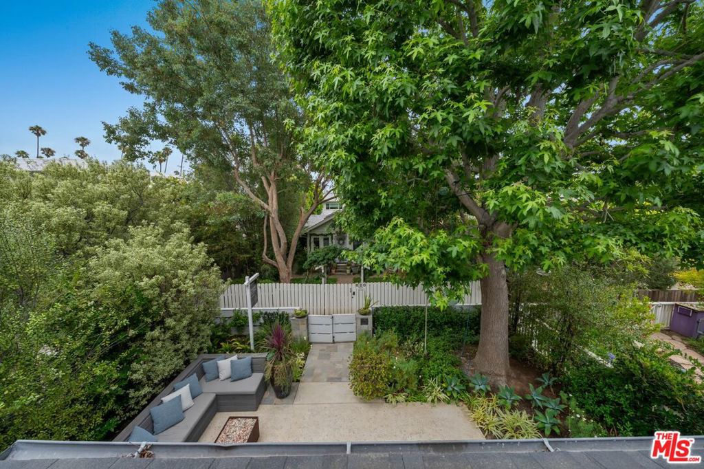 821 Amoroso Place Property Photo 36