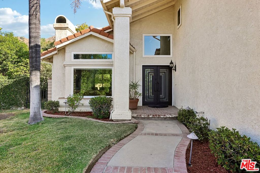 17807 Tuscan Drive Property Photo 2
