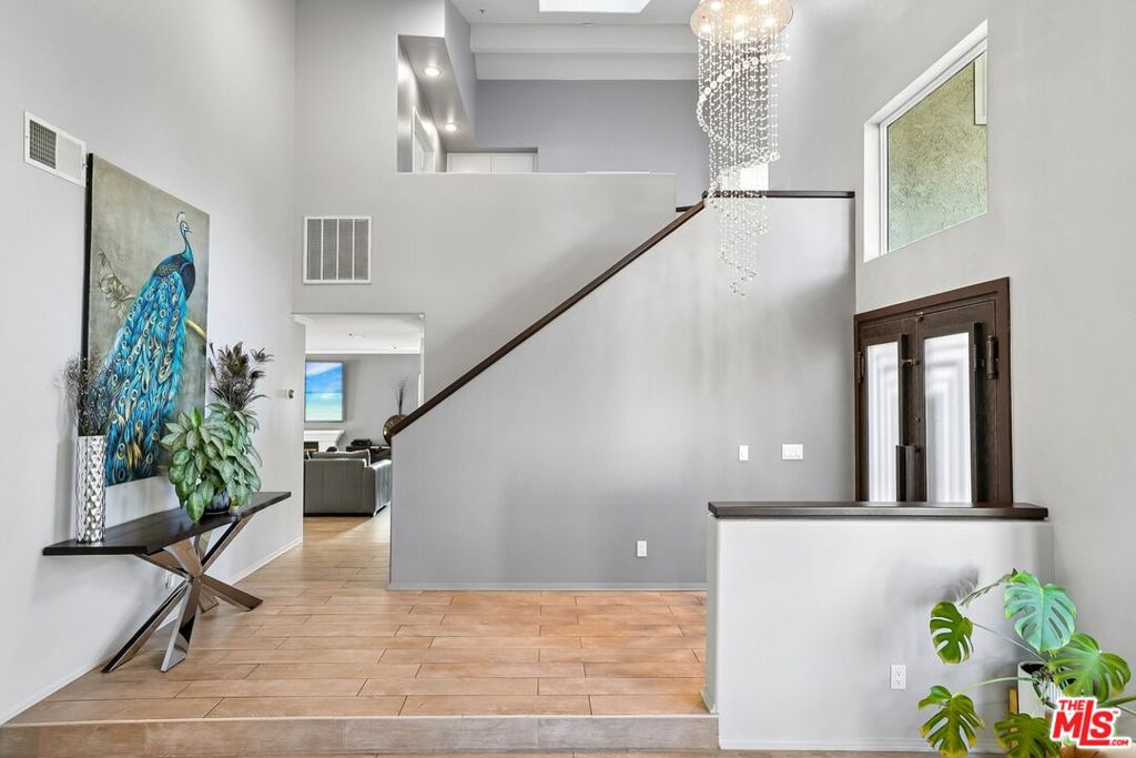 17807 Tuscan Drive Property Photo 3