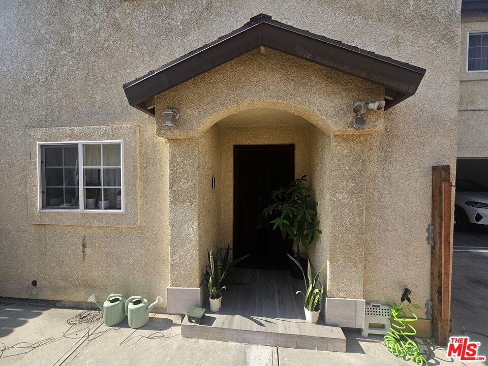 4922 W 104th Street Property Photo 1