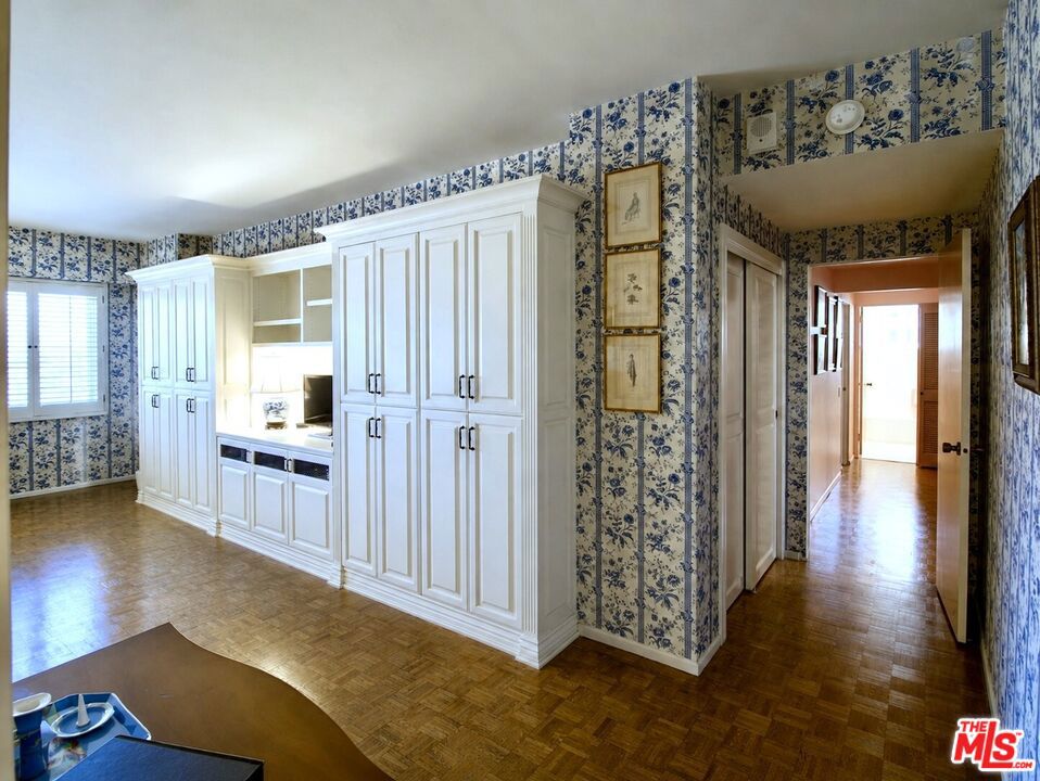10450 Wilshire Boulevard 10j Property Photo 28
