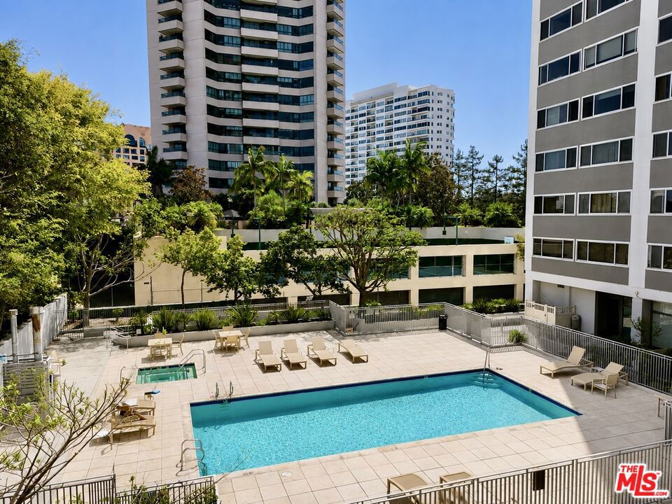 10450 Wilshire Boulevard 10j Property Photo 45