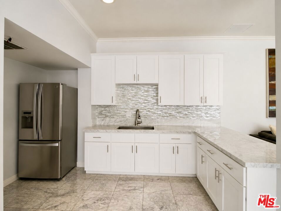 10450 Wilshire Boulevard 10j Property Photo 56