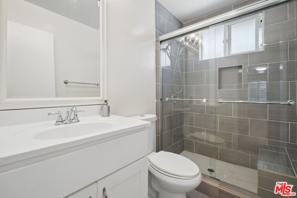 1220 N Ogden Drive 8 Property Photo 14