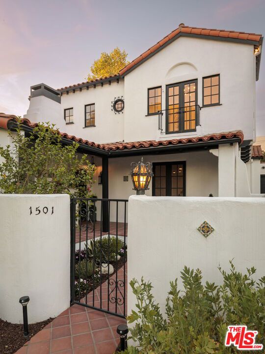 1501 New York Drive Property Photo 1