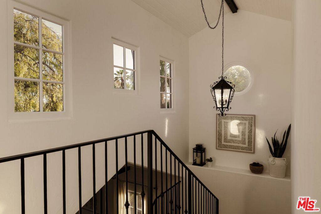 1501 New York Drive Property Photo 26