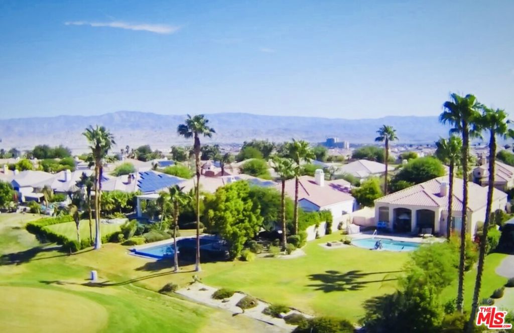 39 Via Bella Property Photo 2