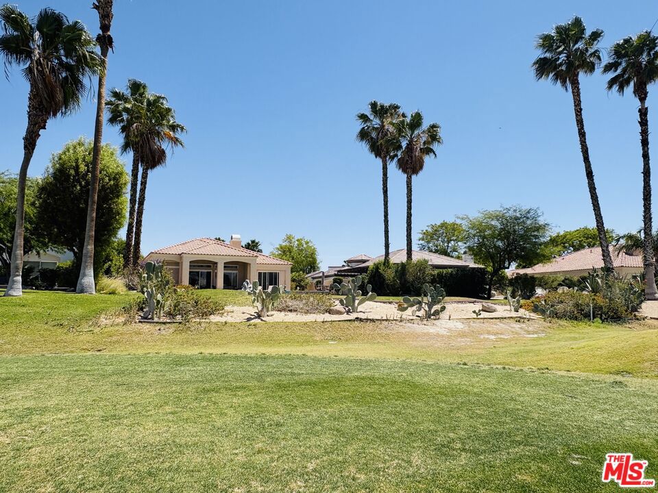 39 Via Bella Property Photo 27