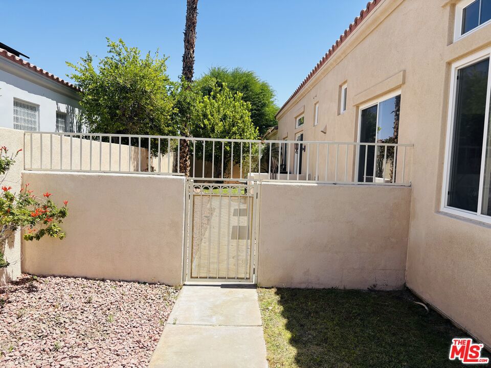 39 Via Bella Property Photo 46