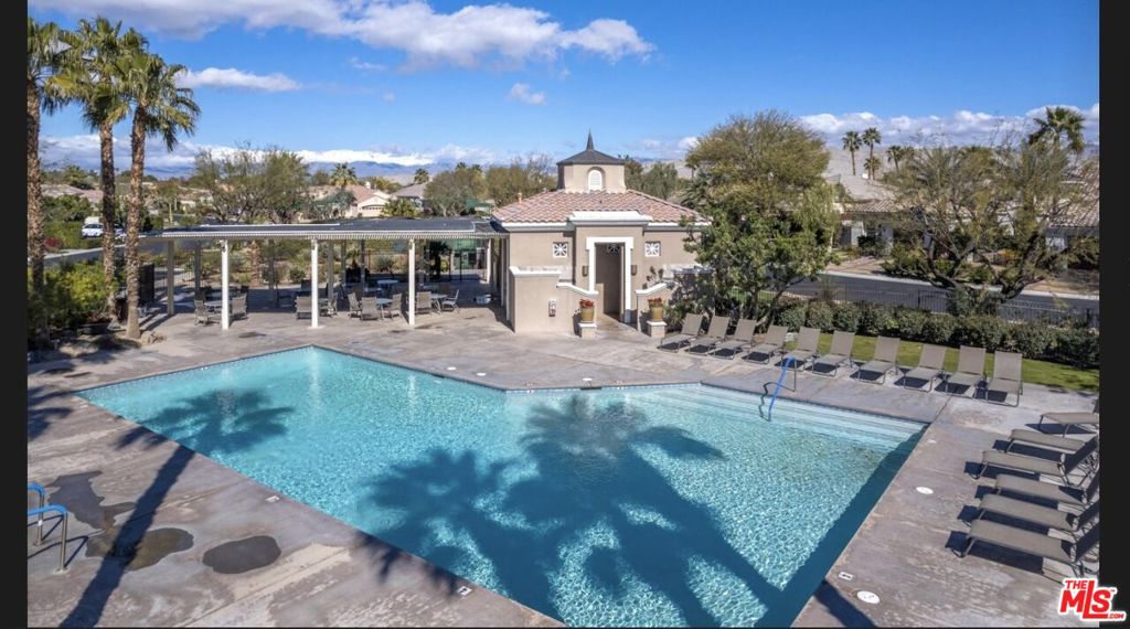 39 Via Bella Property Photo 53