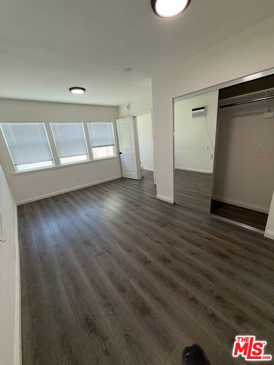 6006 W Pico Boulevard 1/2 Property Photo 4