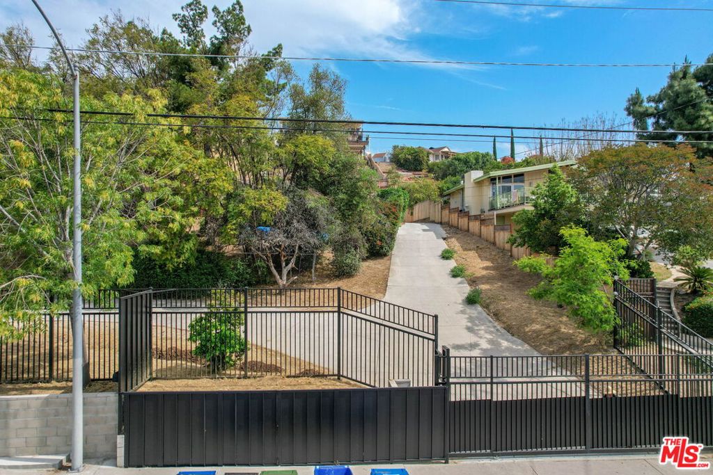 17823 Rinaldi Street Property Photo 2
