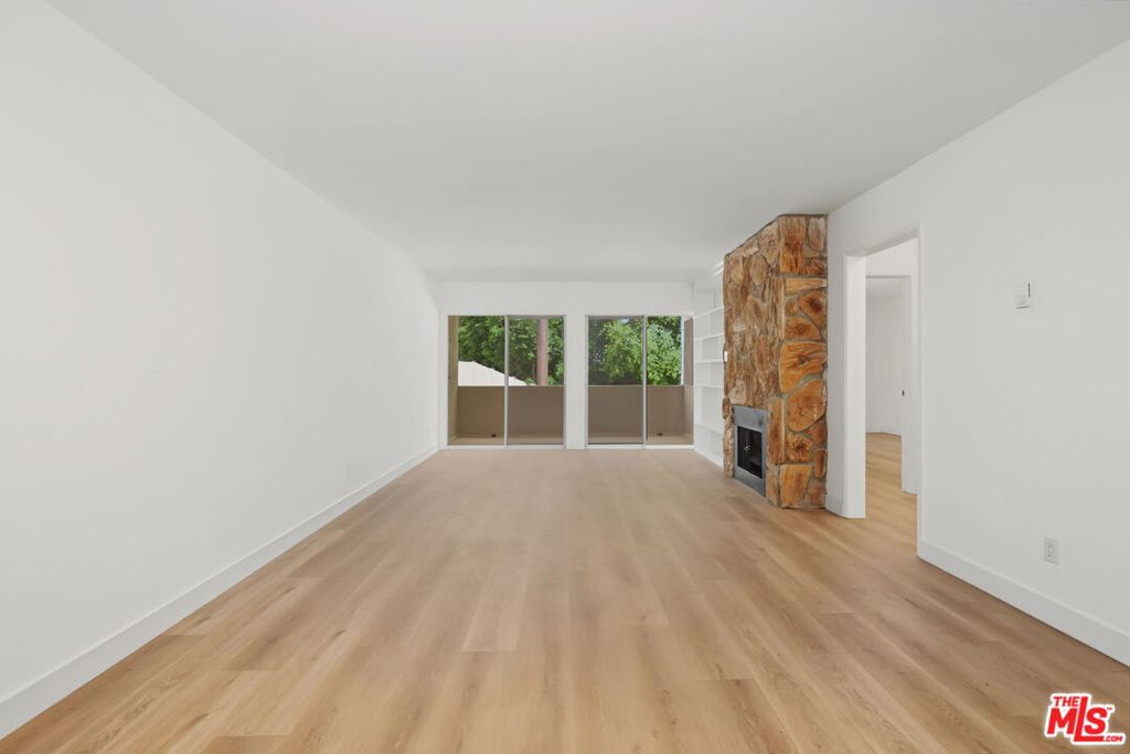16169 W Sunset Boulevard 203 Property Photo 4