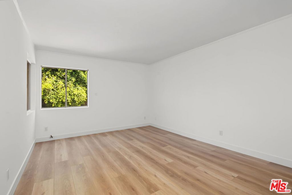 16169 W Sunset Boulevard 203 Property Photo 14