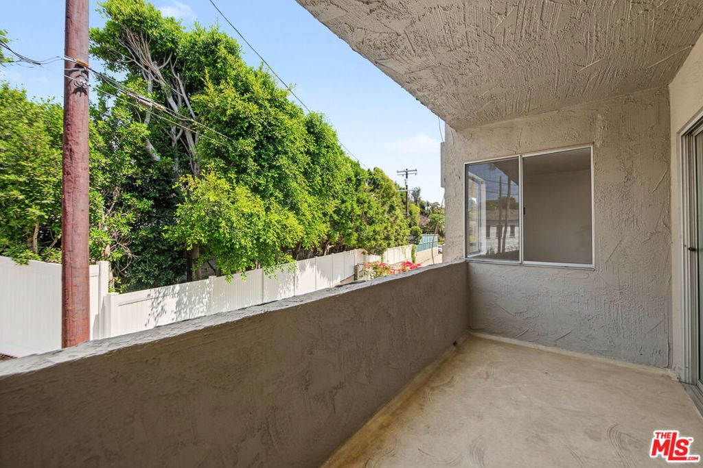 16169 W Sunset Boulevard 203 Property Photo 20