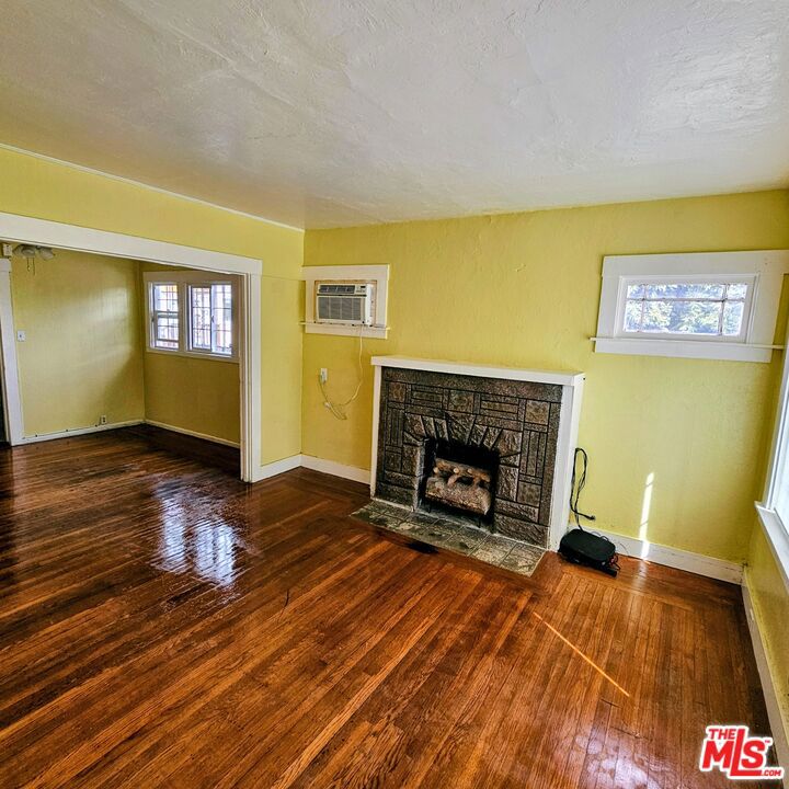 917 107th Avenue Property Photo 1