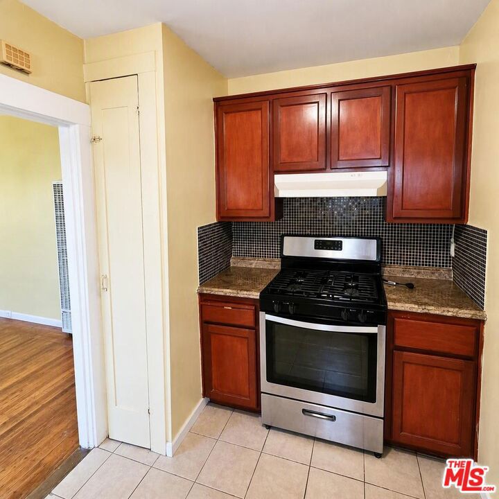 917 107th Avenue Property Photo 5