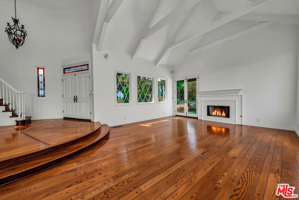 26865893 Property Photo 6