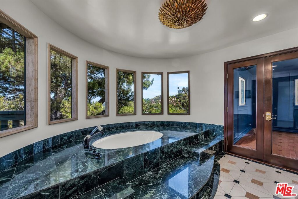 26865893 Property Photo 26