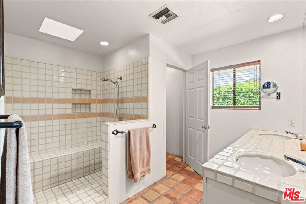 41321 Jamaica Sands Drive Property Photo 19