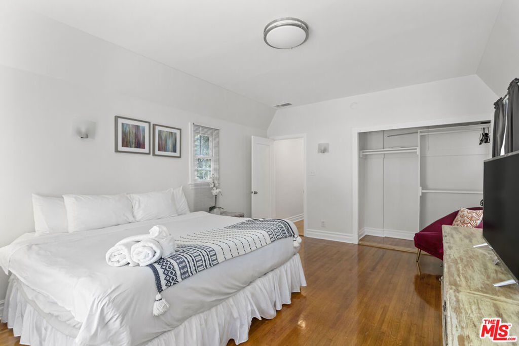 101 N Laurel Avenue Property Photo 24