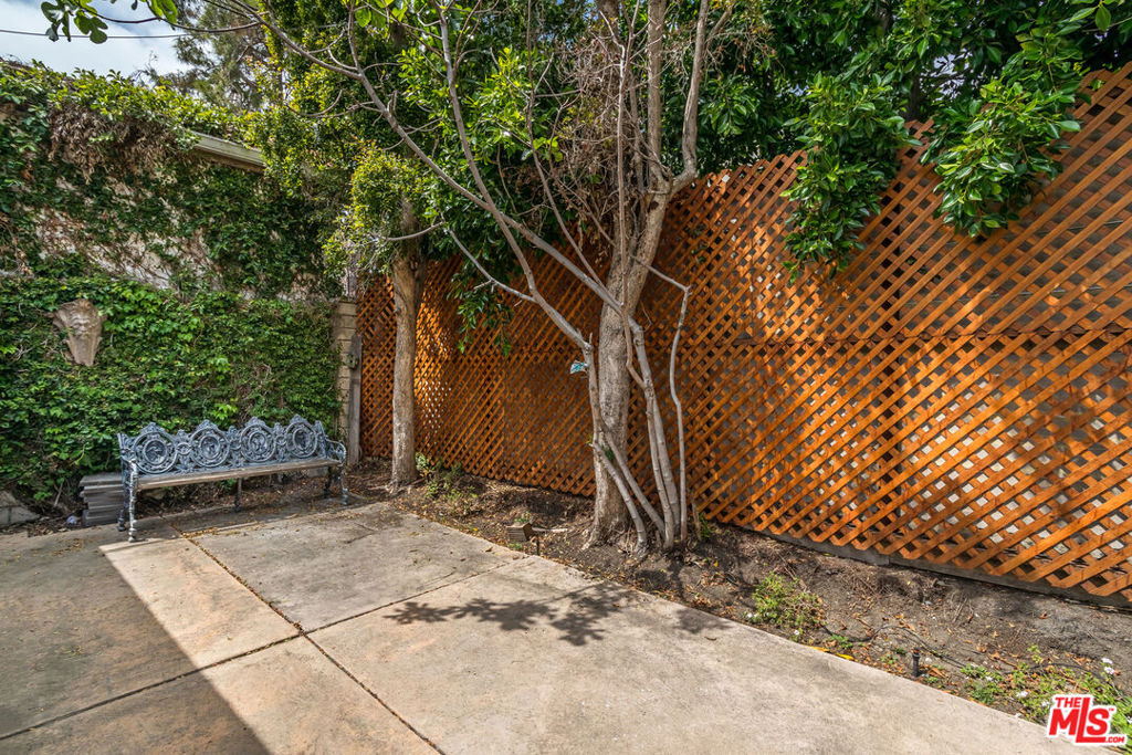 101 N Laurel Avenue Property Photo 33