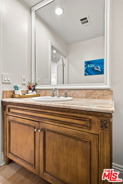 11840 Dorothy Street 302 Property Photo 14