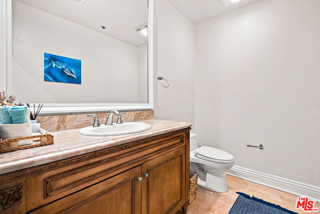 11840 Dorothy Street 302 Property Photo 15