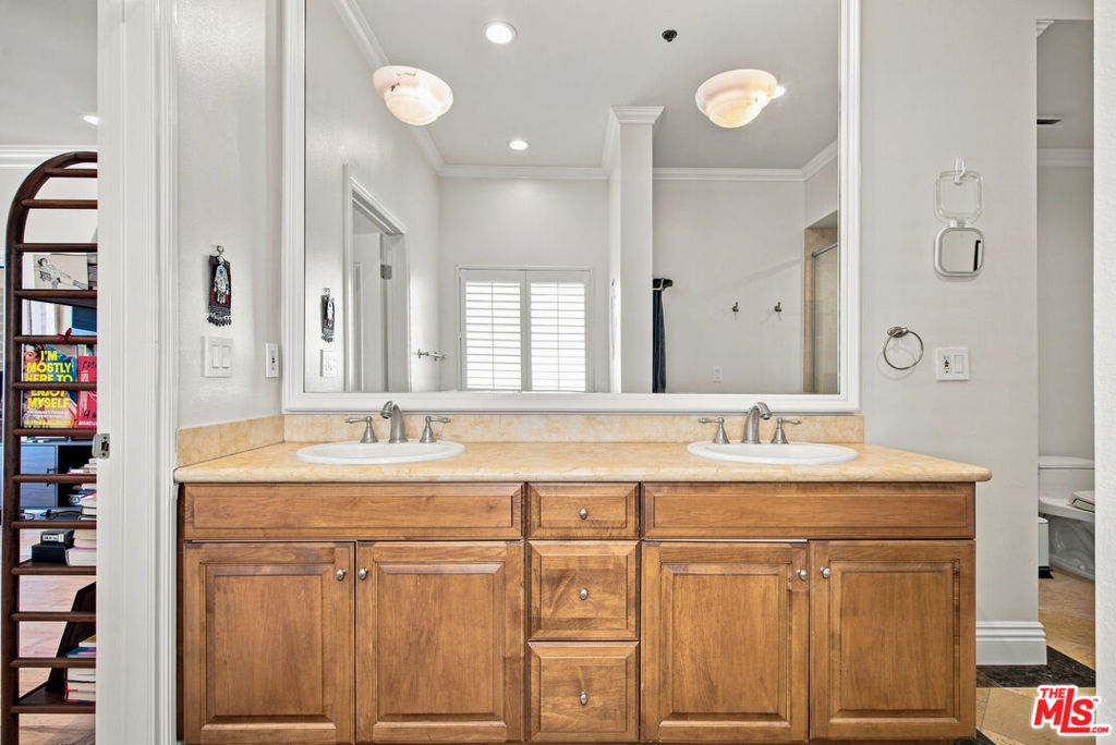 11840 Dorothy Street 302 Property Photo 42