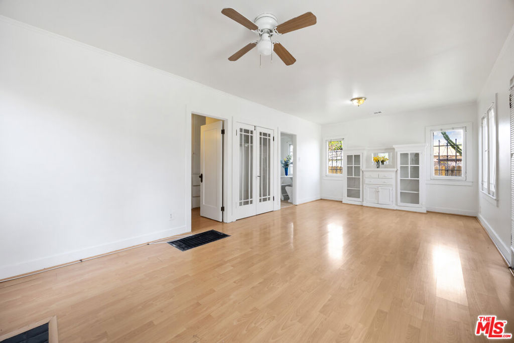 1712 1/2 W 39th Street Rear Property Photo 3