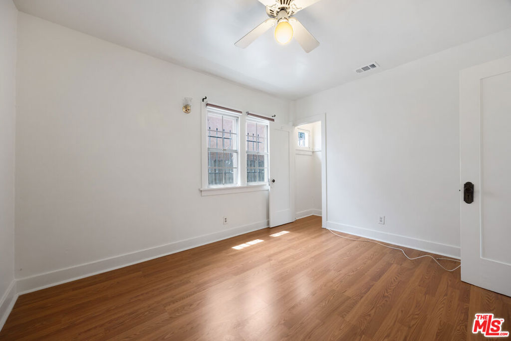 1712 1/2 W 39th Street Rear Property Photo 9