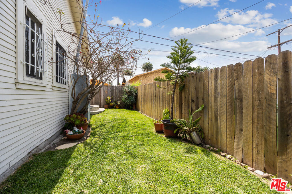1712 1/2 W 39th Street Rear Property Photo 13
