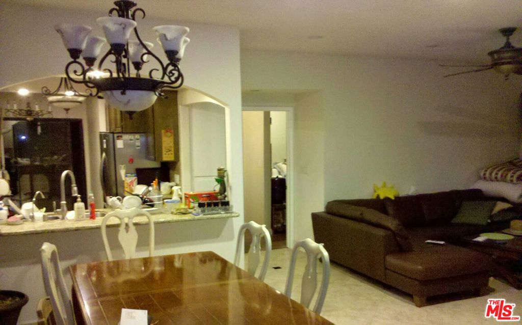 801 S Plymouth Boulevard 302 Property Photo 4