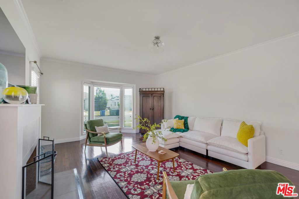 3827 Olmsted Avenue Property Photo 6