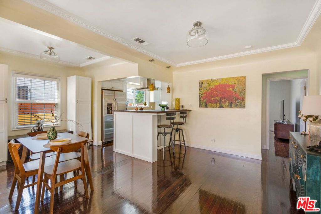 3827 Olmsted Avenue Property Photo 8